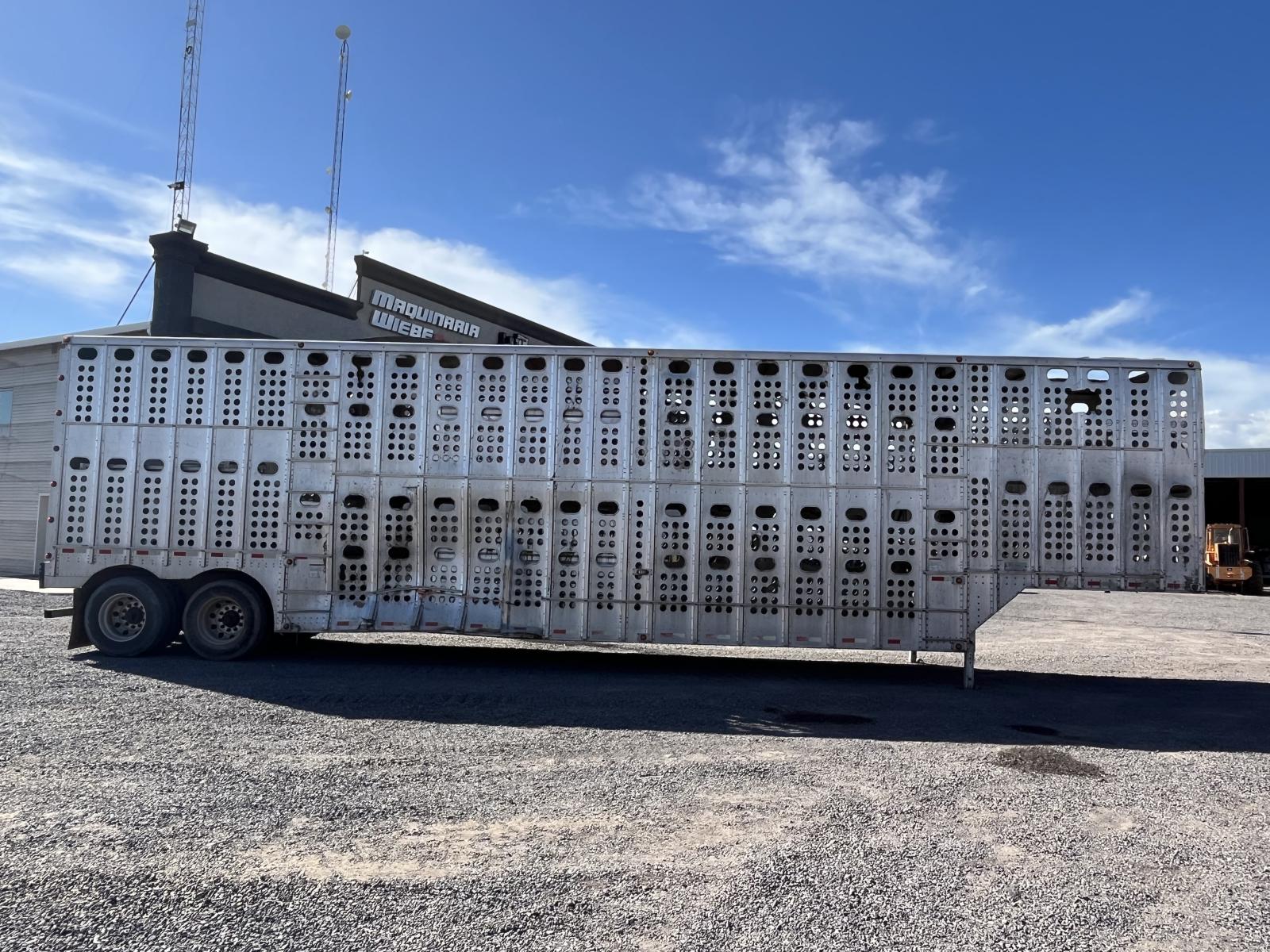 ./imagenes/INVOICE/2019/18273/REMOLQUE GANADERO MERRITT (14).JPG